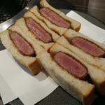 SATOブリアン 本店 - ブリカツサンドです