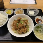 레이엔 - 日替わりランチ 鶏の唐揚げ甘酢ソース