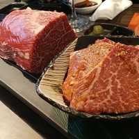 SATOブリアン 本店 - お肉のお披露目♫