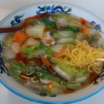 味萬 - 麺を引っ張り出し