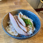 らあめん厨房 どる屋 - ほっぺたご飯250円