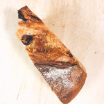 バックシュトゥーベ ツオップ - カンパーニュ アプリコットと生姜 