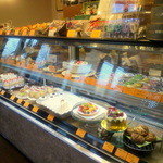 パニエ - 生ケーキの入ったガラスのショーケース