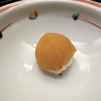 割烹 喜作 - 梅の皮を使った茶巾寿司