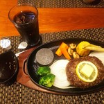 おとなのヒッコリー - プレミアムハンブルグステーキ♪アイスコーヒー♪