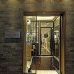 リストランテ アクアパッツァ - 外観写真　入口