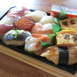 魚力 - 寿司１０貫＋出汁巻き玉子のセット