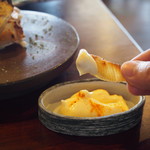 蕎麦+酒＝雲母 - 超肉厚エイヒレ炙り（一味マヨネーズが合う）