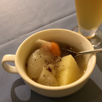 バックポートカフェ - お通しのポトフ