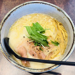 麺処 とりぱん - しお770円。ビジュアルも悪くはないけど。