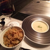 ステーキハウス　genpei - ガーリックライスとスープ