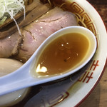 中華そば しば田 - 醤油の旨味にスッキリ鶏出汁