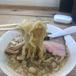 The Noodles & Saloon Kiriya - Swallowらぁ麺 太麺ver
      麺リフト