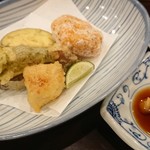 鳥田中 - 車海老のしんじょ、宮崎の佐土原茄子、丹波地鶏のとり天