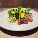 アッカペッラ - セットのサラダ