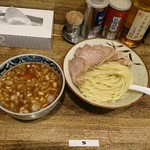 新橋 纏 - つけ麺大盛チャーシュー味玉トッピング