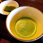 中村藤吉本店 - 薄茶とサービスの抹茶チョコレート