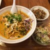 バンコク屋台 カオサン - 料理写真:Aセットカオ・ソーイ