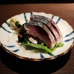 海豚 - 自家製〆さば 780円