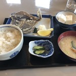 食事と民宿 八幡 - 