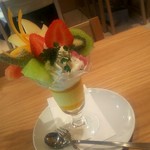 イーモンズ カフェアンドバー