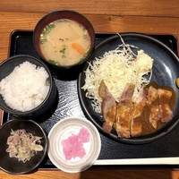 肉鮮問屋 佐々木 - ポークソテー定食（900円）