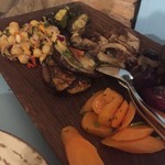 Ristorante Su Cumbidu - サービスで出してくれた焼き野菜の盛り合わせ　栄養バランスを整えるのにいいですね