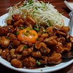 上海亭 - とろ～り玉子で鳥肉みそ炒め    750円