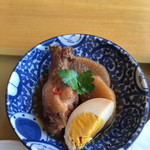 食 108 - 手羽元と大根とゆで卵の煮付け