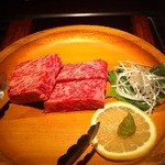 鉄－ＫＵＲＯＧＡＮＥ - 近江牛のステーキ