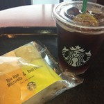 スターバックスコーヒー - ハーブとかミントを思わせるあと味
            清涼感ある清々しい組み合わせ