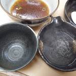 三谷製麺所 - つけ汁と取り碗