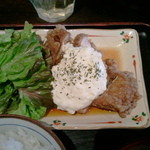Izakaya Shingari - チキン南蛮のアップ。ご飯と味噌汁おかわり自由です。