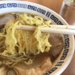 久渡寺のラーメン屋さん - 津軽の縮れ麺