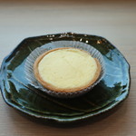フロプレステージュ - 料理写真:ベイクドチーズタルト ミニョン