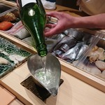 鮨西光 - 錫の器で頂きます