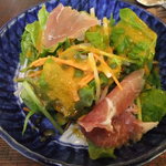 ぷりむろーず - 生ハムサラダ
