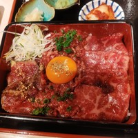 牛刺しと焼肉 仔虎 クリスロード店 - 