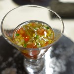 TACUBO - ドライトマトのコンソメ、甘えび、ジュンサイ入りのガスパチョ