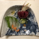 鰻はし本 - うな刺しとモウカザメ