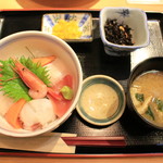 Chabuzen - 海鮮丼（1000円）