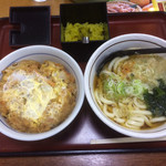 山田うどん食堂 - かき揚げ丼のＡセット(温たぬきうどん)