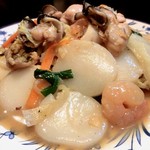 福建家庭料理 旬の香 - 「中国餅の海鮮炒め」：濃厚な海鮮の旨みと共に愉しめる、中国餅の粘りの有る食感♪