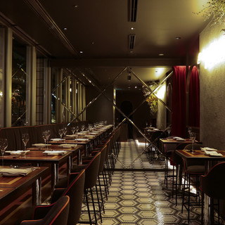 カジュアルフロア