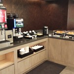 JAL Sakura Lounge Hale - 内観