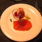 ロウリーズ・ザ・プライムリブ - シュリンプカクテル＆スモークサーモン