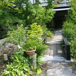 和の花 - 店舗入口　和の花