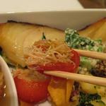 キッチンステージ - トマトと毛蟹のファルシ