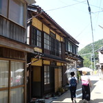 Yuuhigaura Onsen Kaishuu - 山側住宅も海側住宅にあわせて素晴らしい意匠