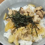 はちどり＆ぽーこ - 豚丼(税込)400円　※拡大（2019.05.27）